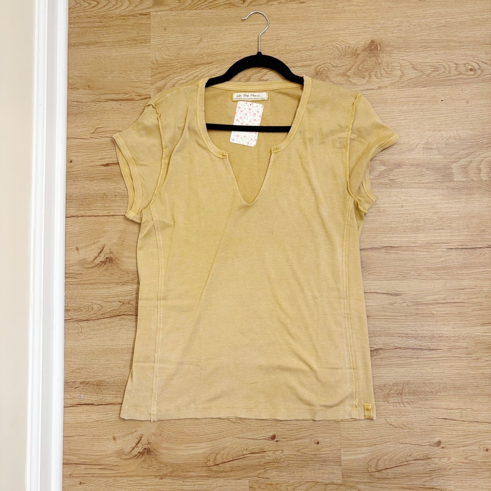 Free People Short Sleeve V-Neck Tee in Tan sz xl - Picture 7 of 7